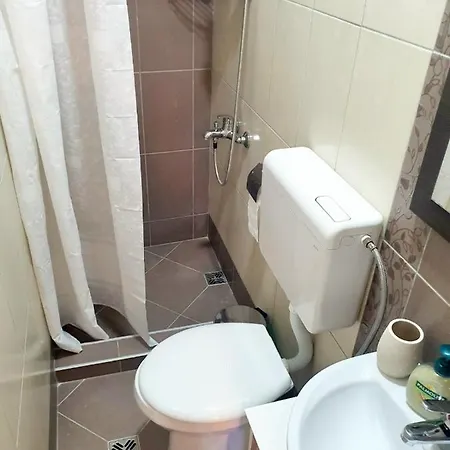 Vilin Konjic 아파트